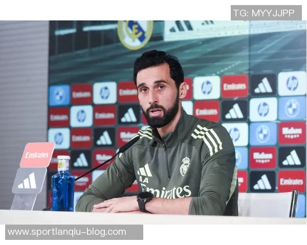 皇马决定继续信任阿隆索球员们全力支持教练不下课 皇马决定继续信任阿隆索球员们全力支持教练不下课